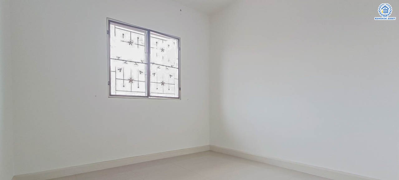 *****ทาวน์เฮ้าส์มือสองปทุมธานี โครงการ พฤกษาD คลองสาม เนื้อที่กว้างเกือบ 24 ตร.ว. ฟังก์ชัน 3 ห้องนอน 2 ห้องน้ำ 2 ที่จอดรถ หน้ากว้างมีพื้นที่ เป็นหลังมุมกลับรถ บนทำเลเชื่อมต่อ ถนนคลองหลวง ใกล้รถไฟฟ้าสายสีแดง "สถานีรังสิต" และจุดขึ้นทางด่วน "วงแหวนรอบนอกตะวันออก-รังสิตคลอง5"